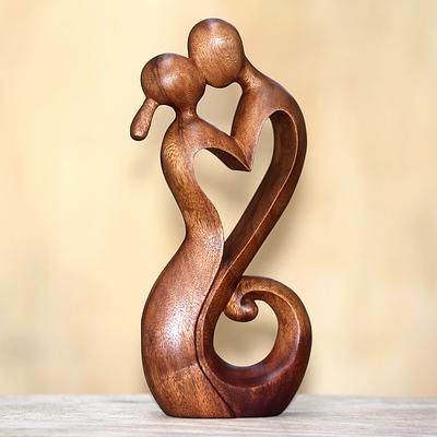 Everlasting Kiss Sculpture