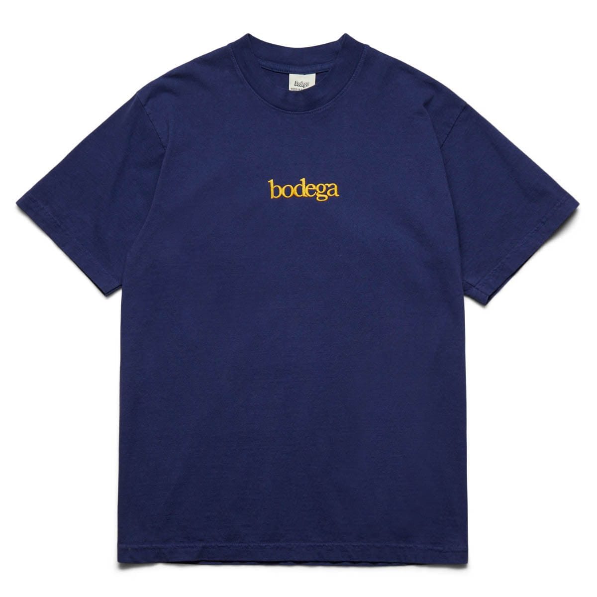 SERIF TEE