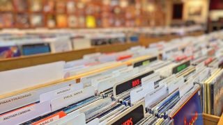 Stream a Vinyl Album By Snapping a Pic of Its Cover Art With This App