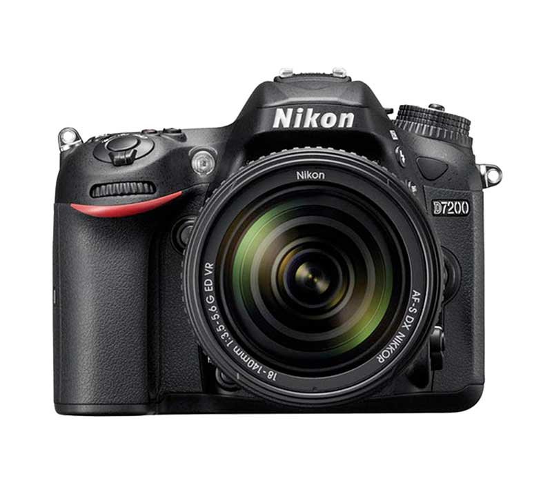 Nikon D7200 with 18-140 VR Lens