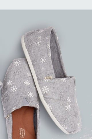 toms snowflake shoes