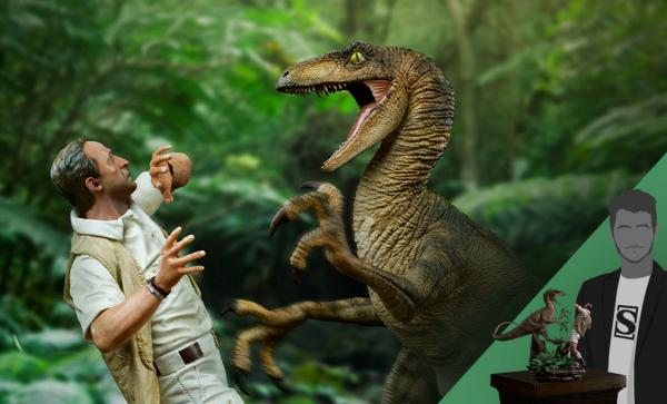 Clever Girl Deluxe (Jurassic Park) 1:10 Scale Statue by Iron Studios