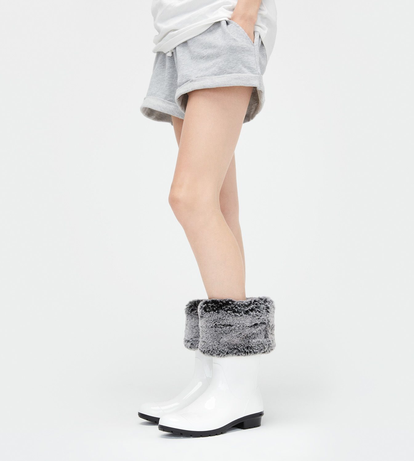 FAUX FUR SHORT RAINBOOT SOCK