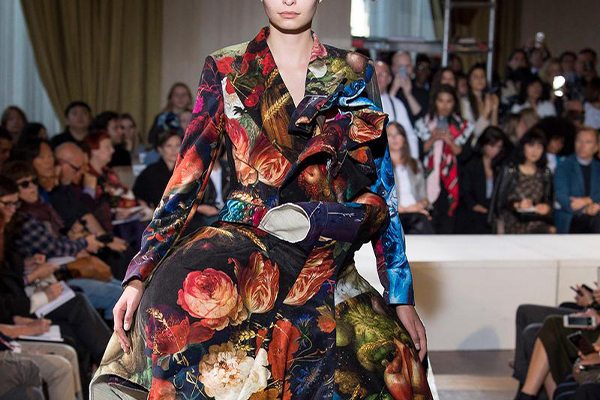 This Commes des Garçons Runway Gown Features the Work of 10 Artists