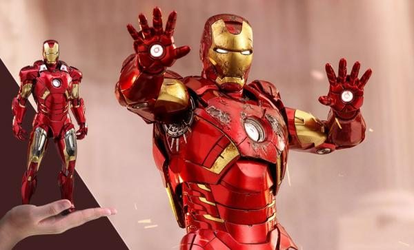 Iron Man Mark VII - DIECAST - Sixth Scale Figure by Hot Toys