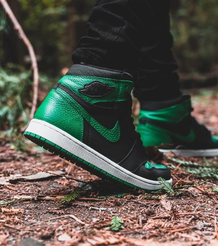 Air Jordan Retro 1 'Pine Green'