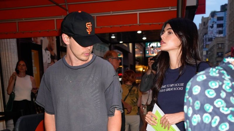 NEW YORK, NEW YORK - JULY 17: Austin Butler and Kaia Gerber are seen outside the Hayes Theatre on July 17, 2024 in New York City. (Photo by Gotham/GC Images)