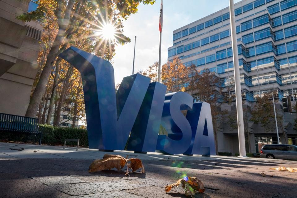 Visa To Start Settling Transactions With Bitcoin Partners In USDC