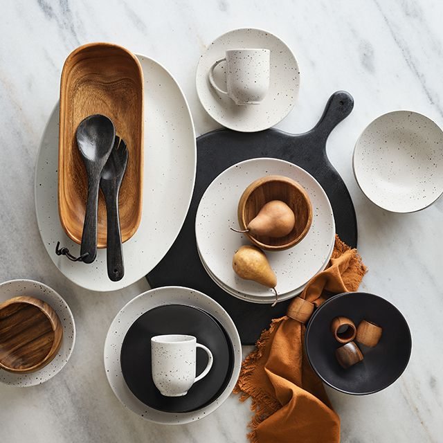 craft dinnerware, now in matte black