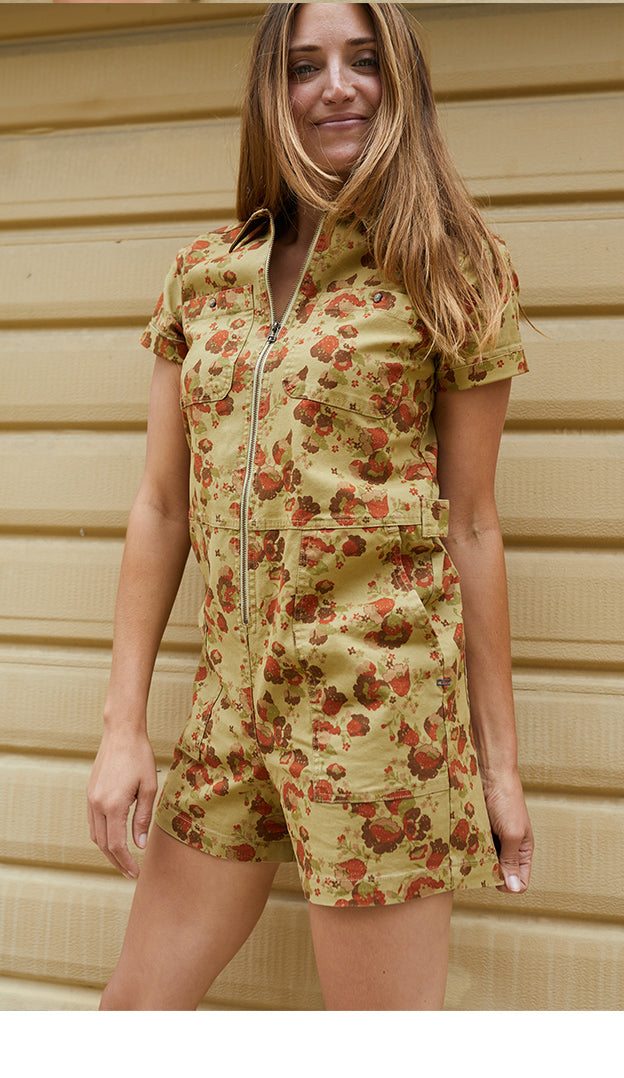 Earthworks Garage Shortie in Mantis Bluebell Print