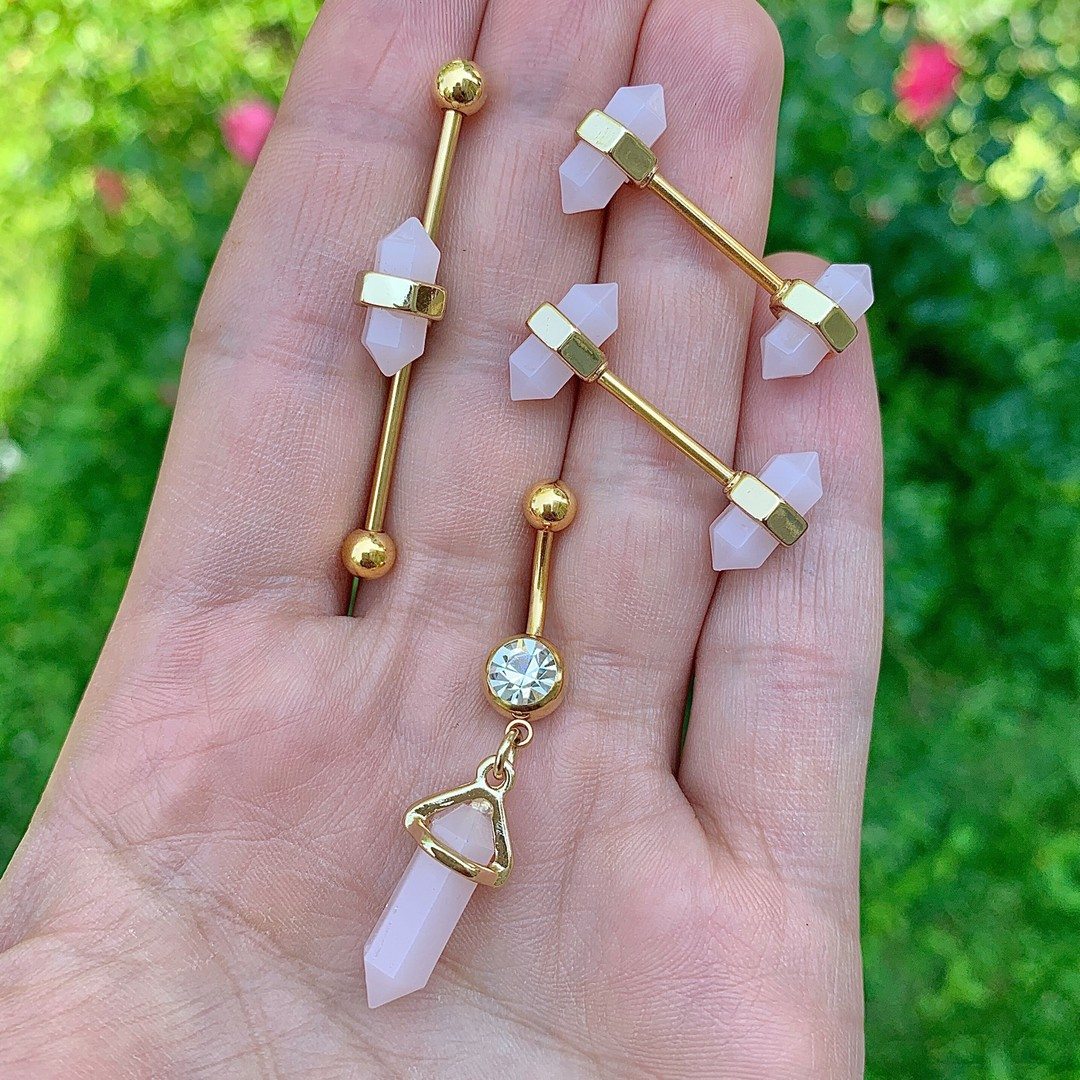 Rose Quartz Body Jewelry: Meanings and Uses