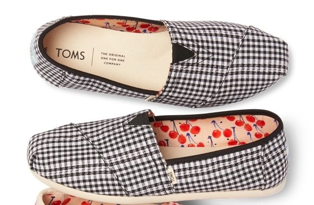 Gingham \u0026 cherry prints 🍒 - TOMS Black 