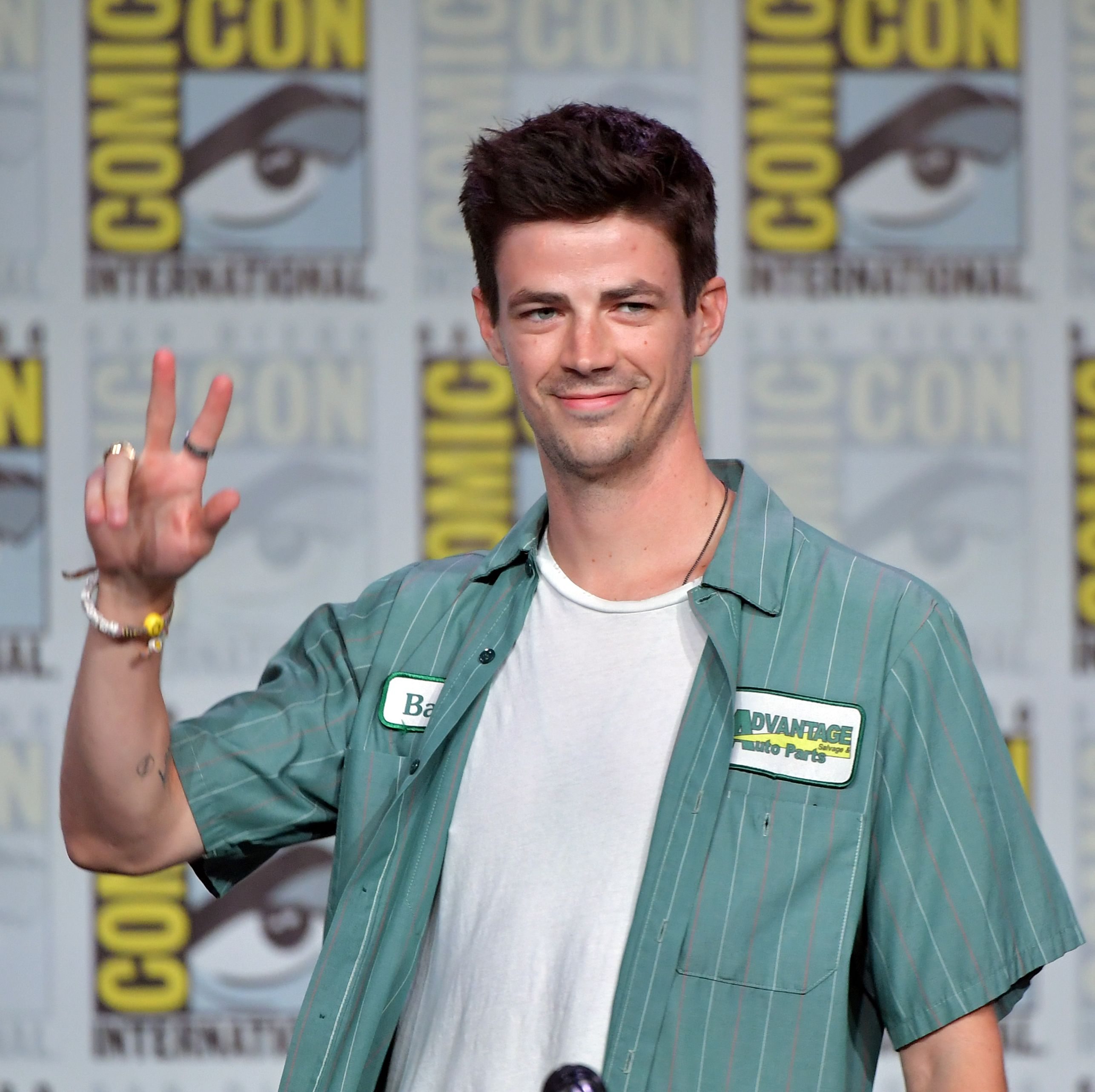 Watch 'The Flash' Star Grant Gustin Crush an Intense Full Body Workout
