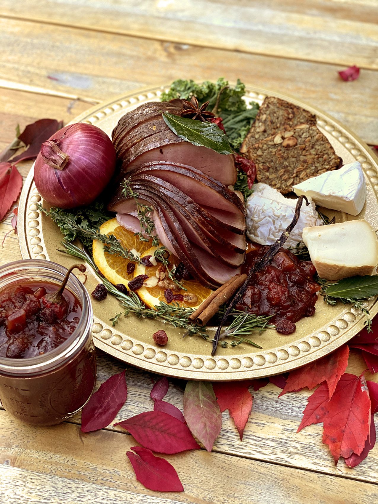 Spiced Christmas Tomato-Cranberry Chutney