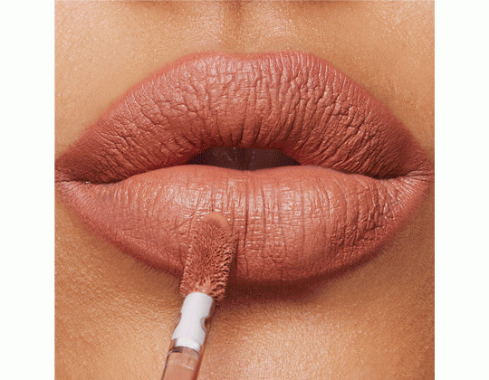 In with the New PAINT ON Saturate lips with the intense color of New Pure Color Envy Liquid LipColor. Smooth. Comfortable. 3 finishes. 20 shades. Shop Now »