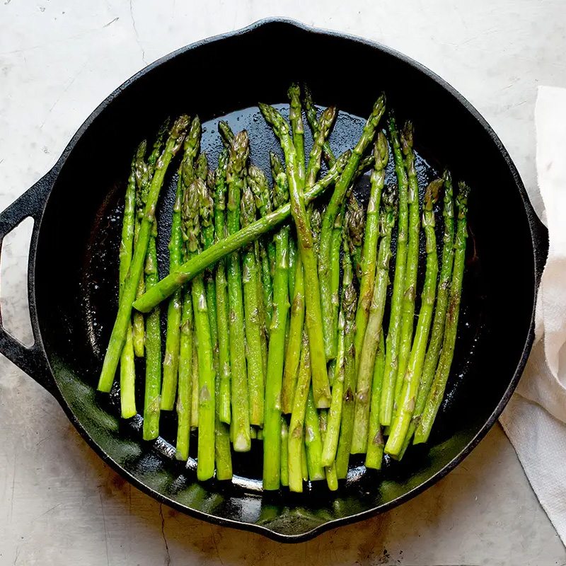 How to Cook Asparagus on the Stove