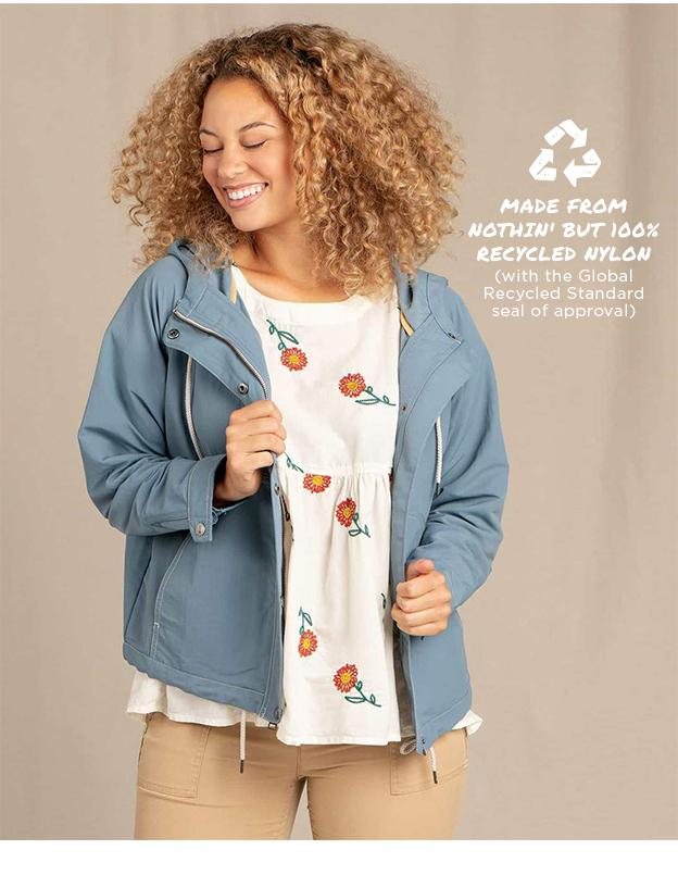 Made from nothin but 100% recycled nylon (with the Global Recycled Standard seal of approval).