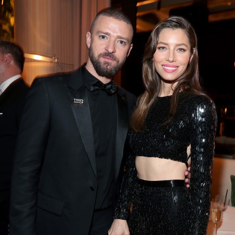 Justin Timberlake poses with wife Jessica Biel.