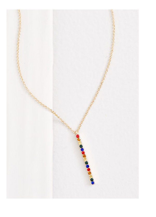Gimme the Glimmer Bar Necklace