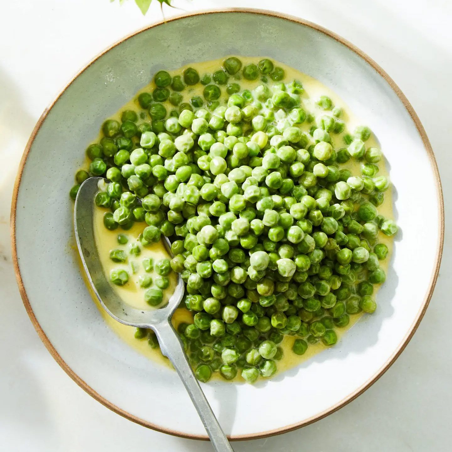 Braised Green Peas with Egg Yolks