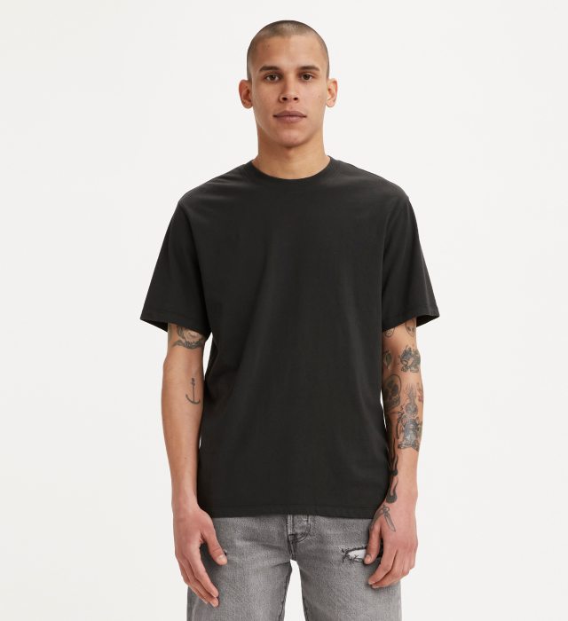 SHOP THE ESSENTIAL T-SHIRT