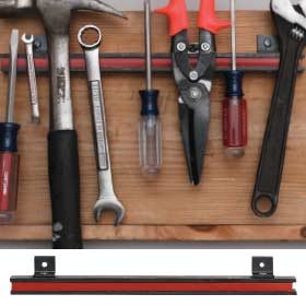 Magnetic tool holder
