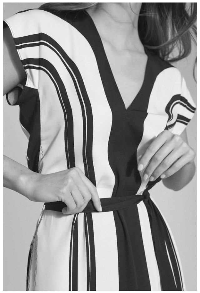 Heidi Black/White Scarf Print Midi Dress
