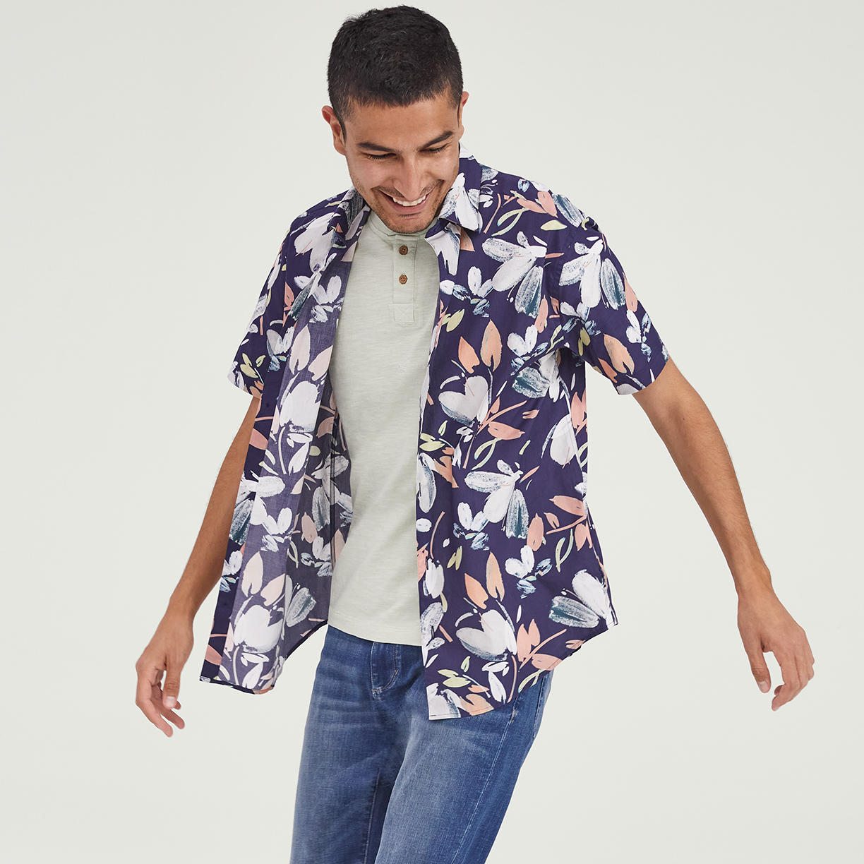 Men's Short Sleeve Button Ups Up to 65% Off