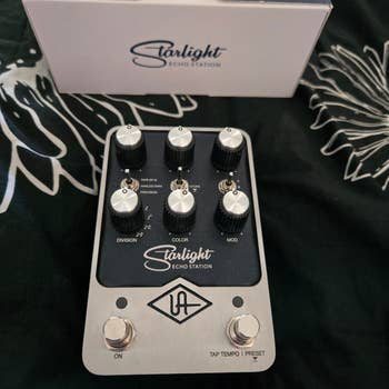 UAFX Starlight Echo Station Delay Pedal