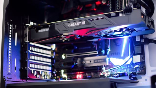 Why Do Motherboards Have Batteries?<em>