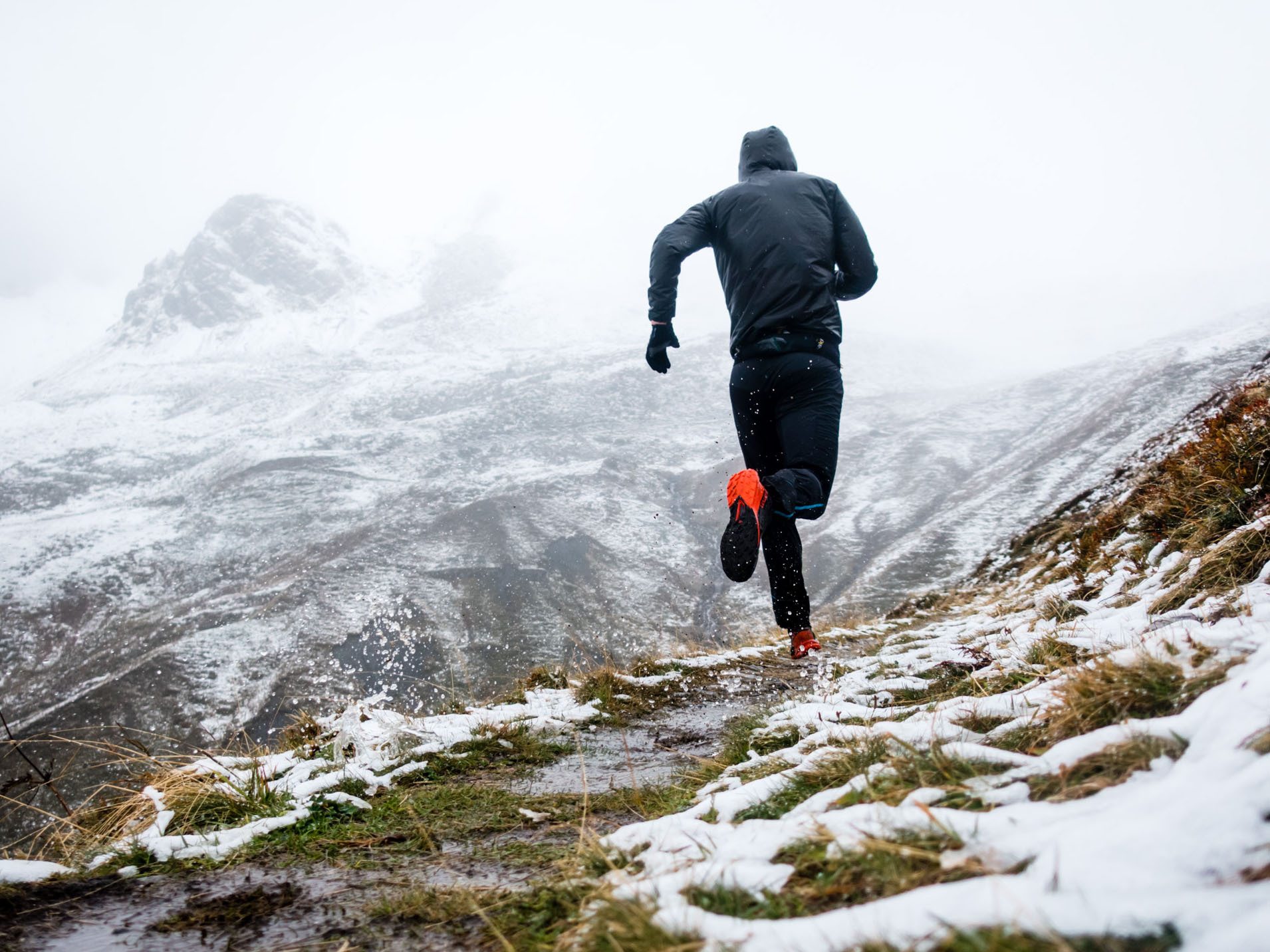 7 tips for running in the rain