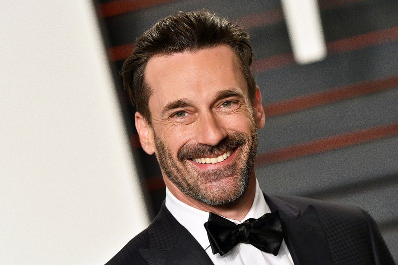 how to grow perfect stubble - jon hamm on the red carpet