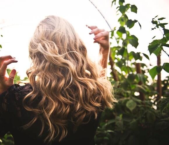 How To: The Perfect Curly Blow Dry