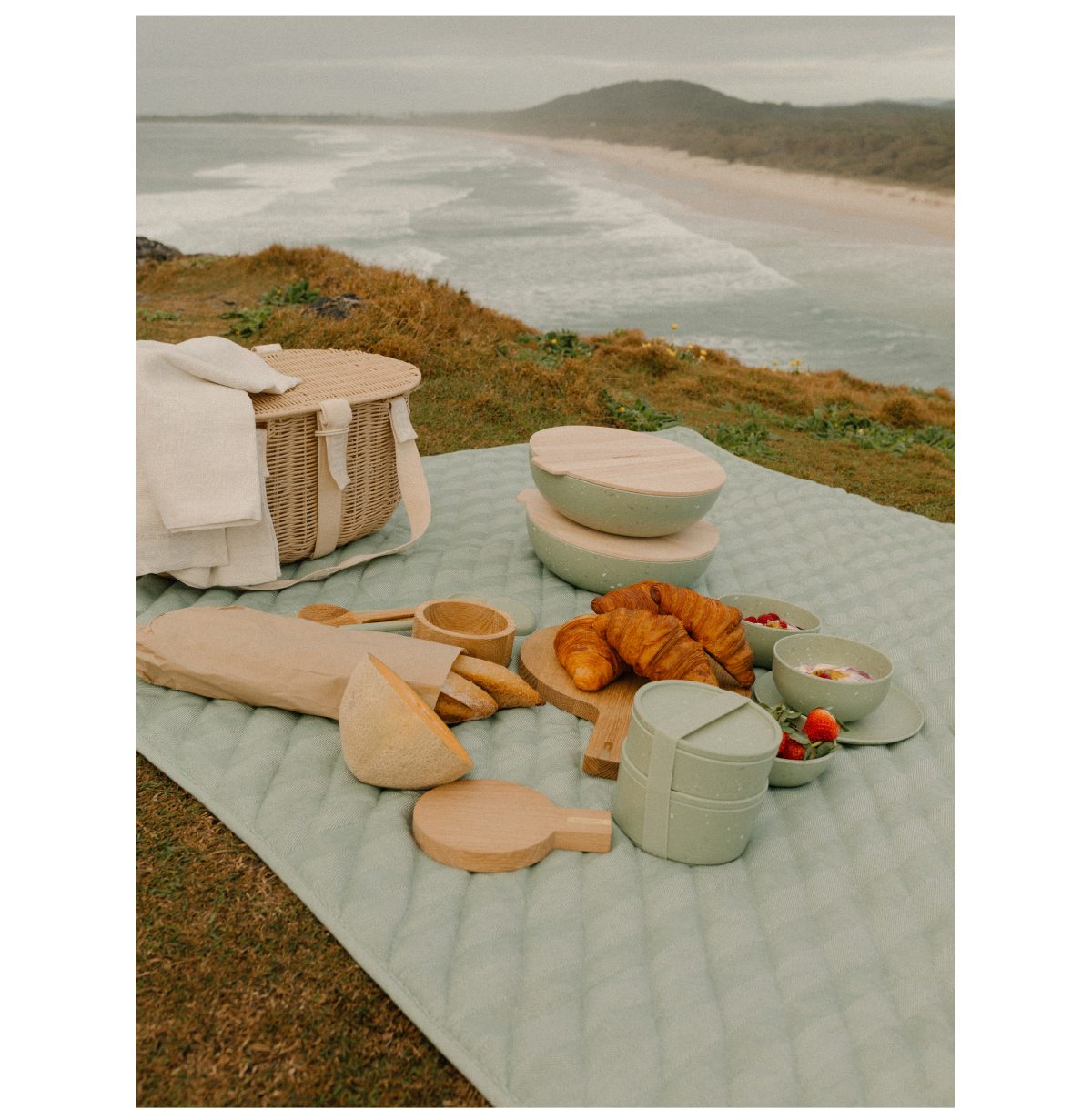 Picnicware | The warmer months call for dining outdoors in the sunshine. Shop our range of essential picnic baskets, picnic rugs, cooler bags and other outdoor essentials.