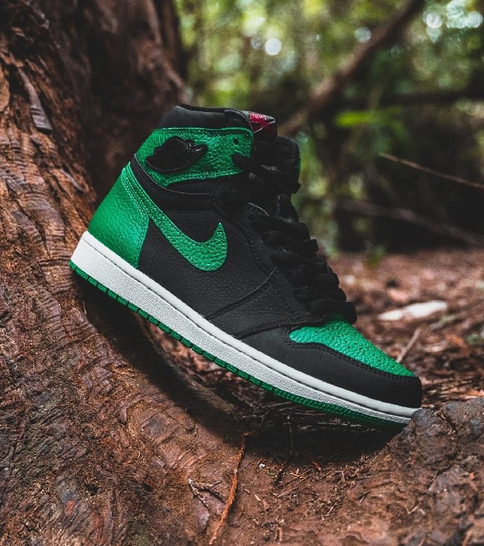 Air Jordan Retro 1 'Pine Green'