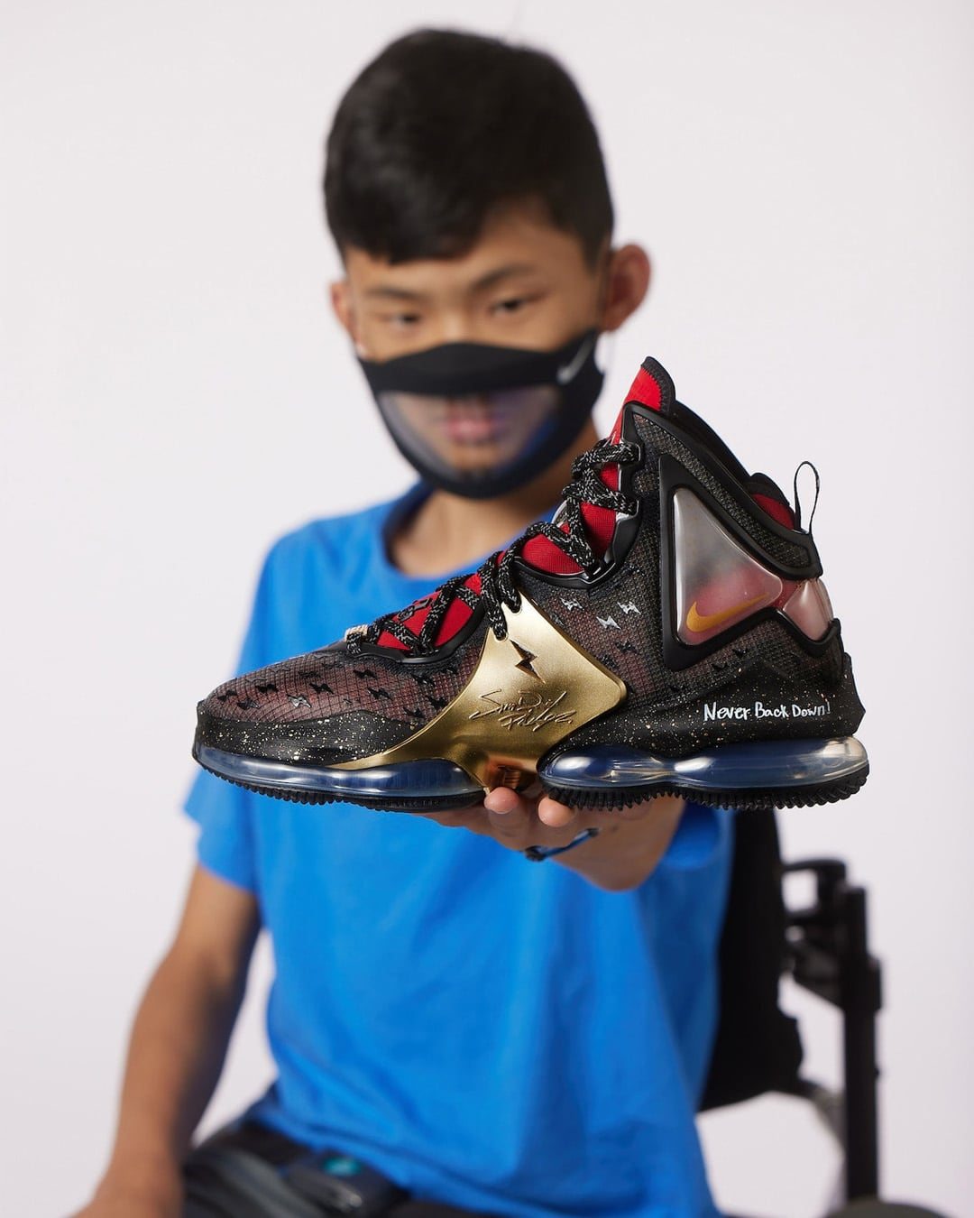 NIKE LEBRON 19 DOERNBECHER