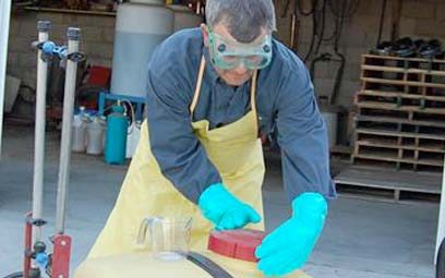 How to choose eye protection for pesticide use