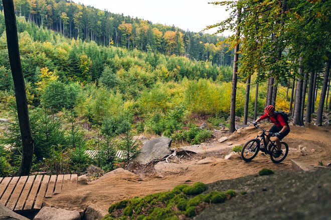 Ride endless singletrack in the White Mountains. Trip for 2!