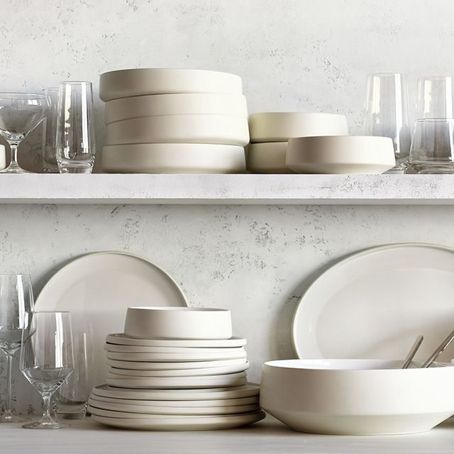 modern & fresh tour dinnerware