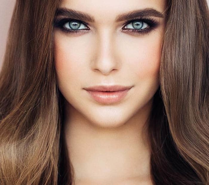 How to Rock the Mushroom Brown Hair Color Trend