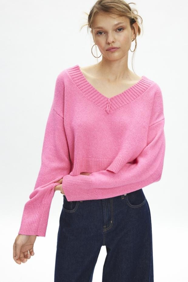 BDG Jenna Cropped V-Neck Sweater