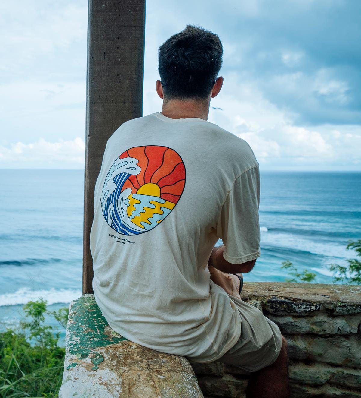 MASON HO IN THE RAYS AND WAVES HERITAGE TEE