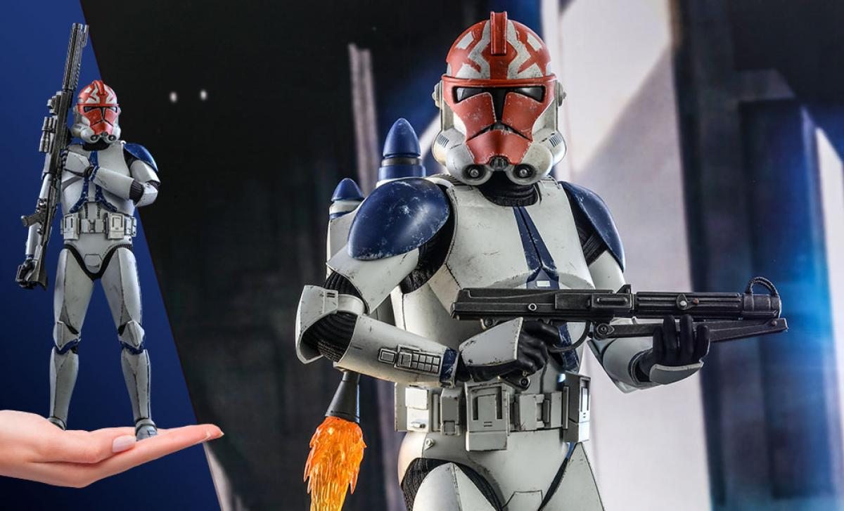 501st Battalion Clone Trooper (Deluxe) Sixth Scale Figure by Hot Toys
