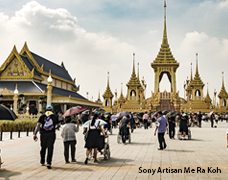 Me Ra Koh explores Thailand with the RX10 III