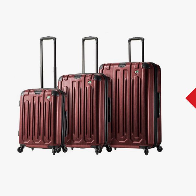 Deals on Closeout Luggage