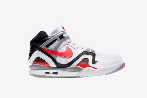 Nike Air Tech Challenge 2