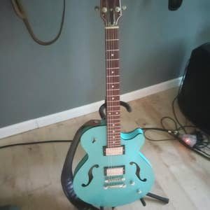 Montreal Premiere HT Semi-hollow Electric Guitar - Laguna Blue