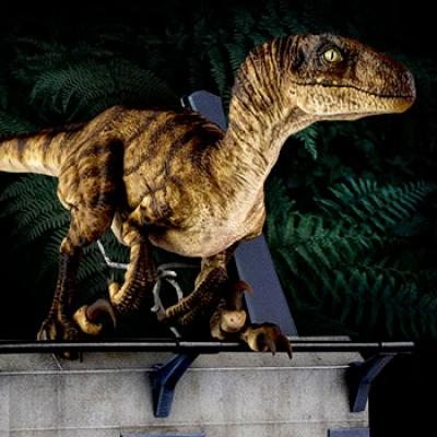 Breakout Raptor Statue (Chronicle Collectibles)