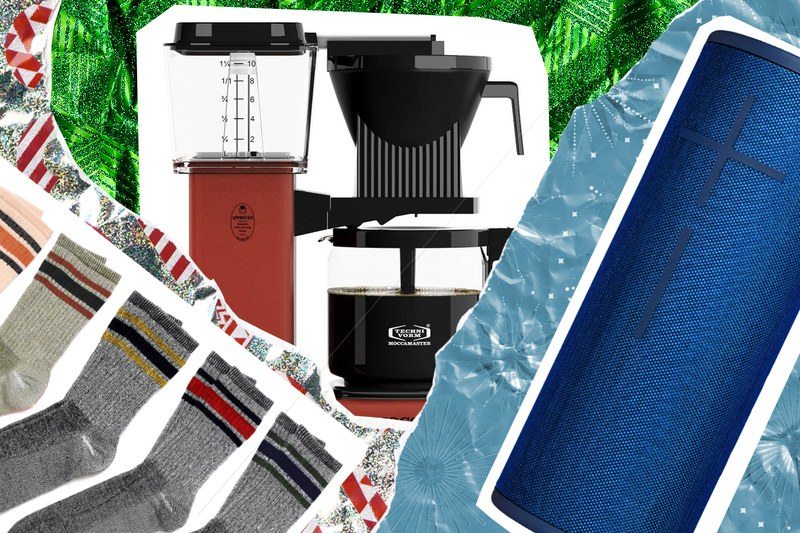 Some of our favorite last-minute Christmas gift ideas include socks, a coffee maker, and a speaker on a wrapping paper background