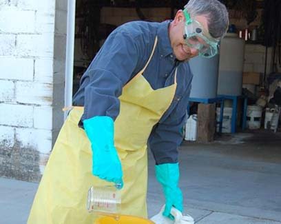 Keep your sprayer tank clean